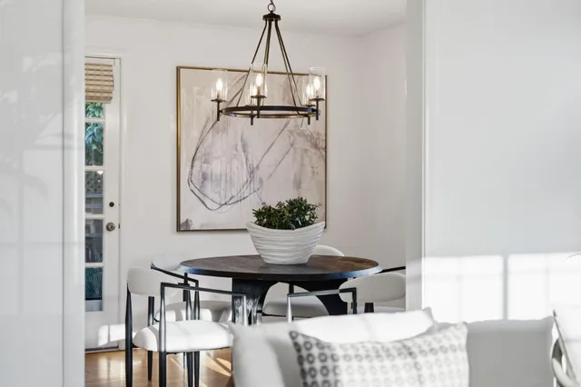 $1,495,000 | 957 East Grant Place, San Mateo, CA 94402
