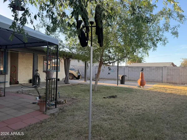 $300,000 | 11619 North 92nd Drive, Peoria, AZ 85345