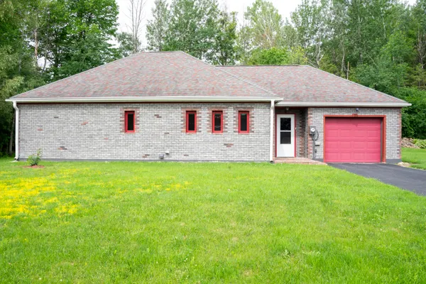 $249,500 | 5 Sheila Avenue, Plattsburgh, NY 12901