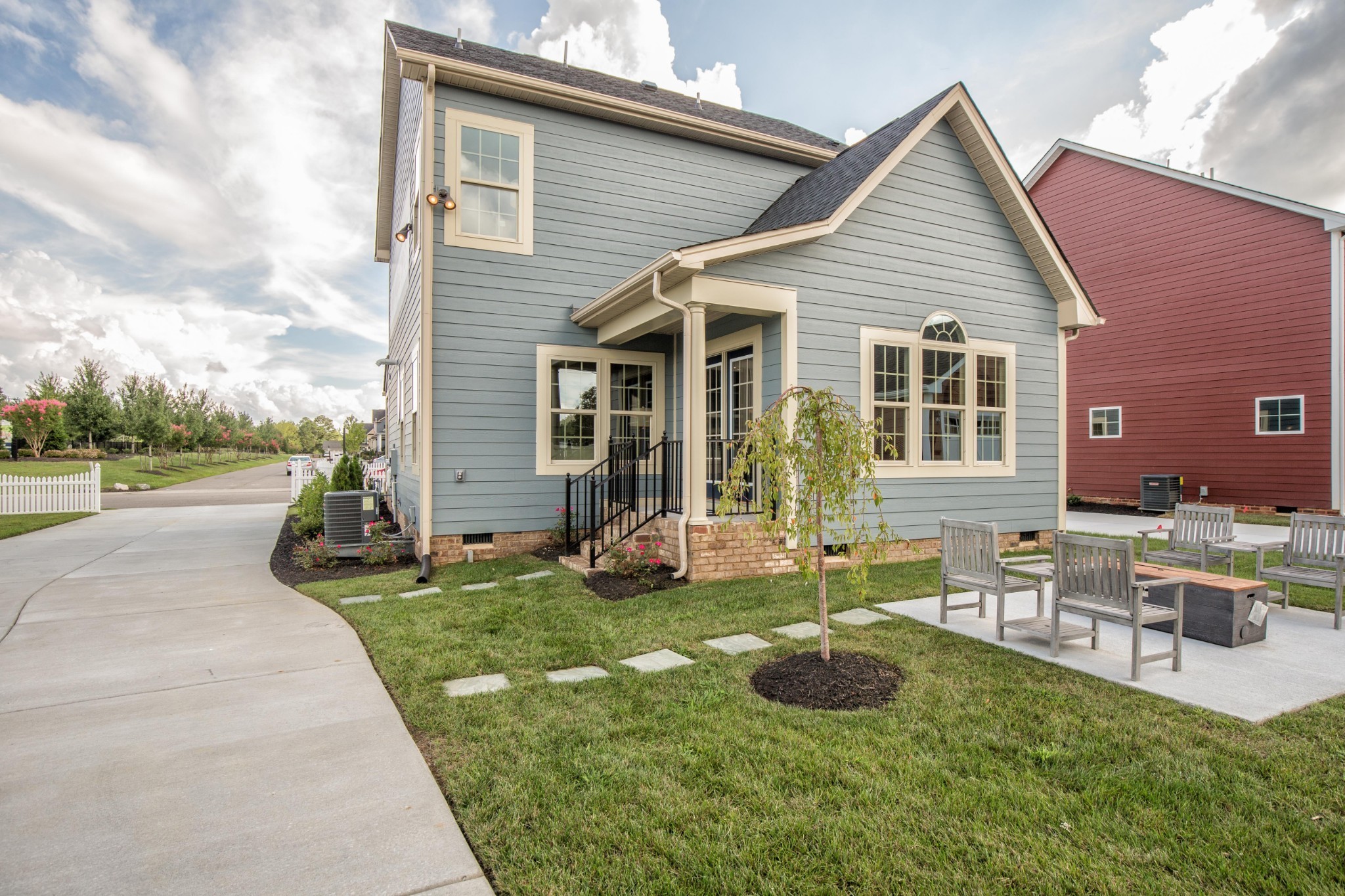 4019 Oglethorpe Drive Franklin, TN 37064 - Photo 5 of 31 a view of a house with backyard sitting area and garden