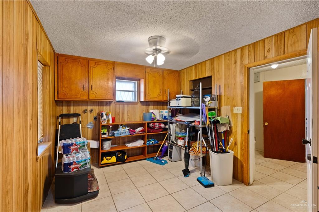 501 South Greene Road Mission, TX 78572 - Photo 11 of 28 a view of a room with gym equipment