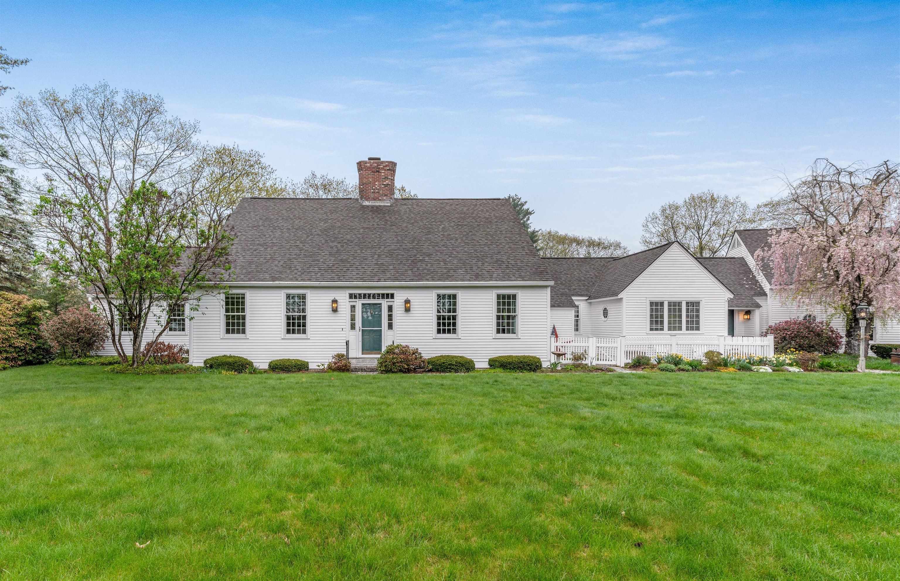 19 Pinnacle Road Amherst, NH 03031 - Photo 3 of 53