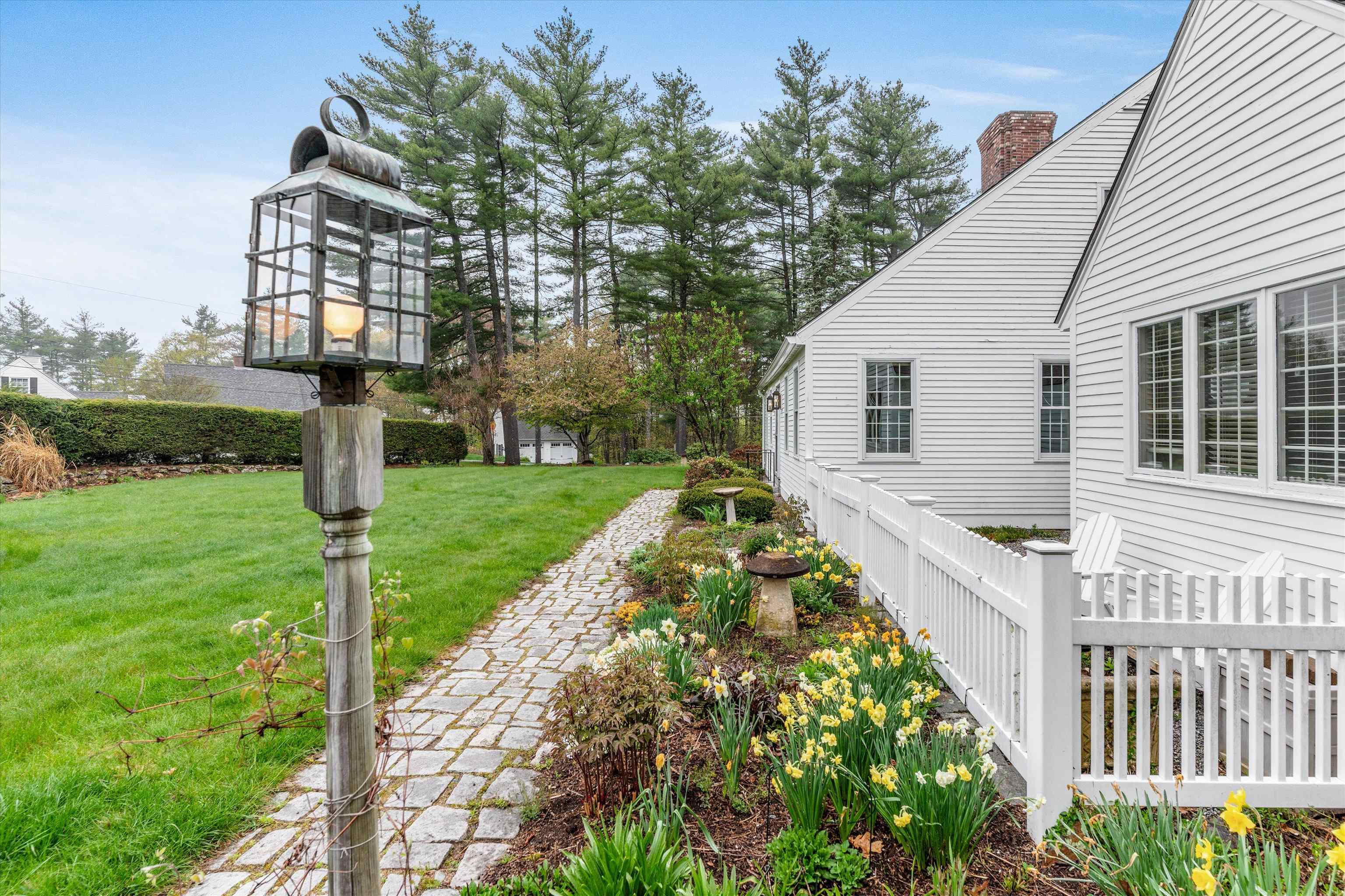 19 Pinnacle Road Amherst, NH 03031 - Photo 39 of 53