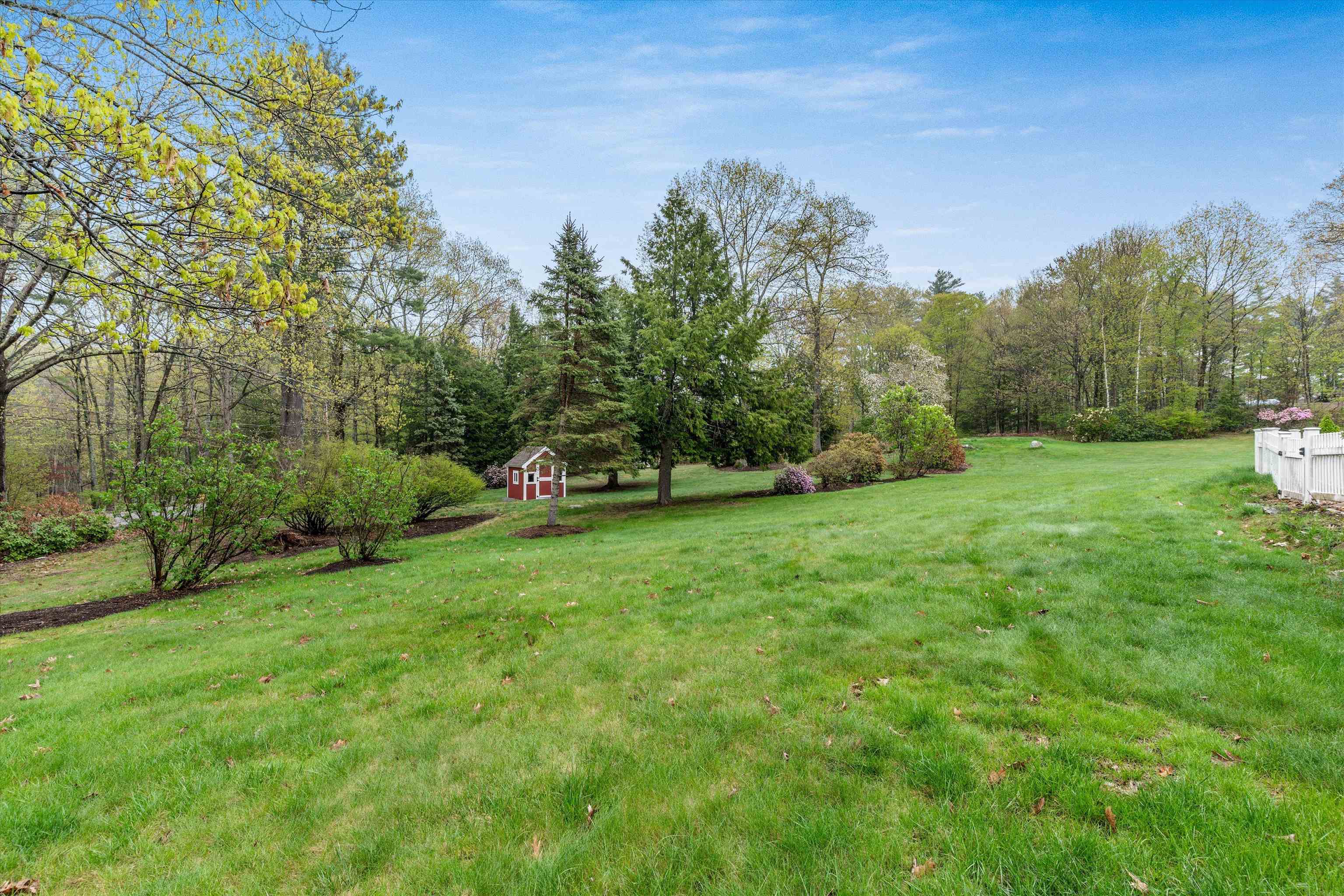 19 Pinnacle Road Amherst, NH 03031 - Photo 49 of 53