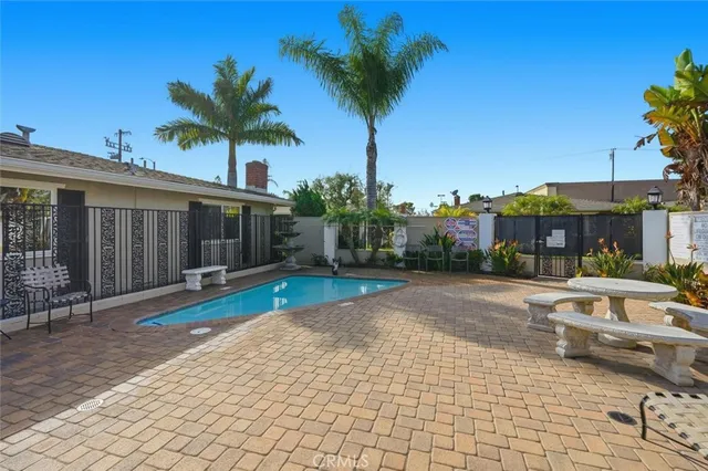 $4,800 | 1741 Tustin Avenue, Unit 15D, Costa Mesa, CA 92627