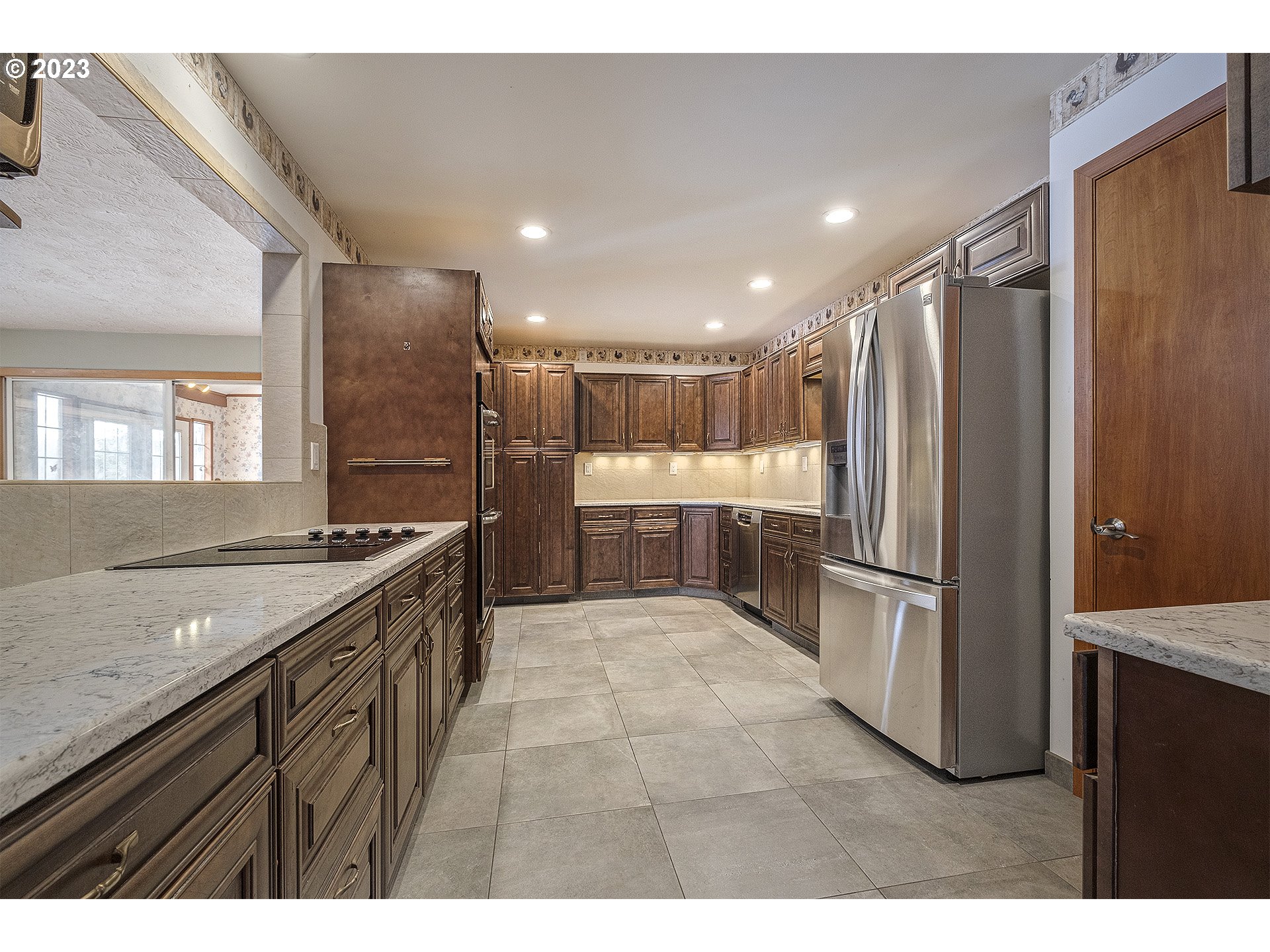 45232 Southeast Paha Loop Drive Sandy, OR 97055 - Photo 12 of 32 Gallery Image 12