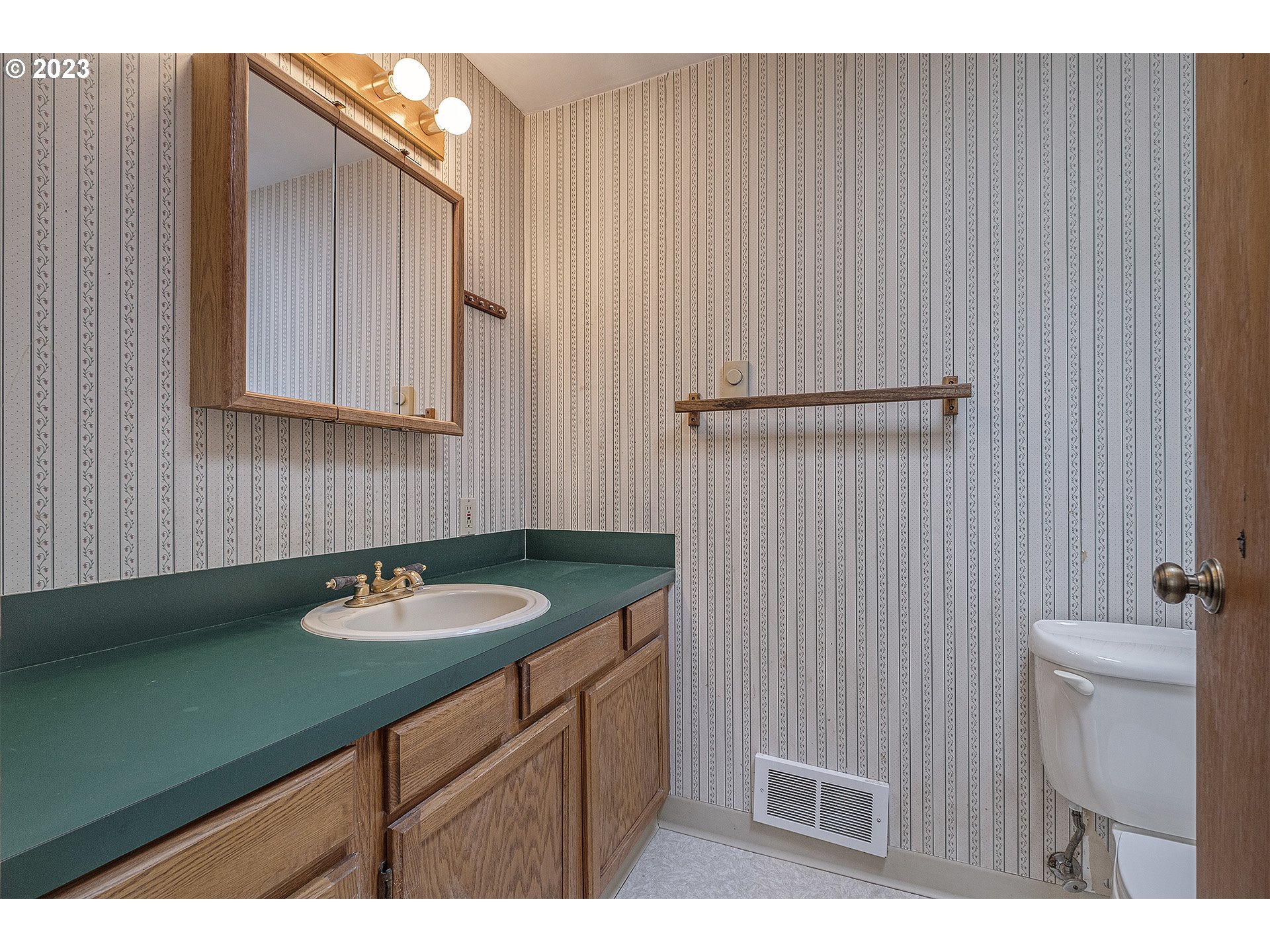 45232 Southeast Paha Loop Drive Sandy, OR 97055 - Photo 24 of 32 Gallery Image 24