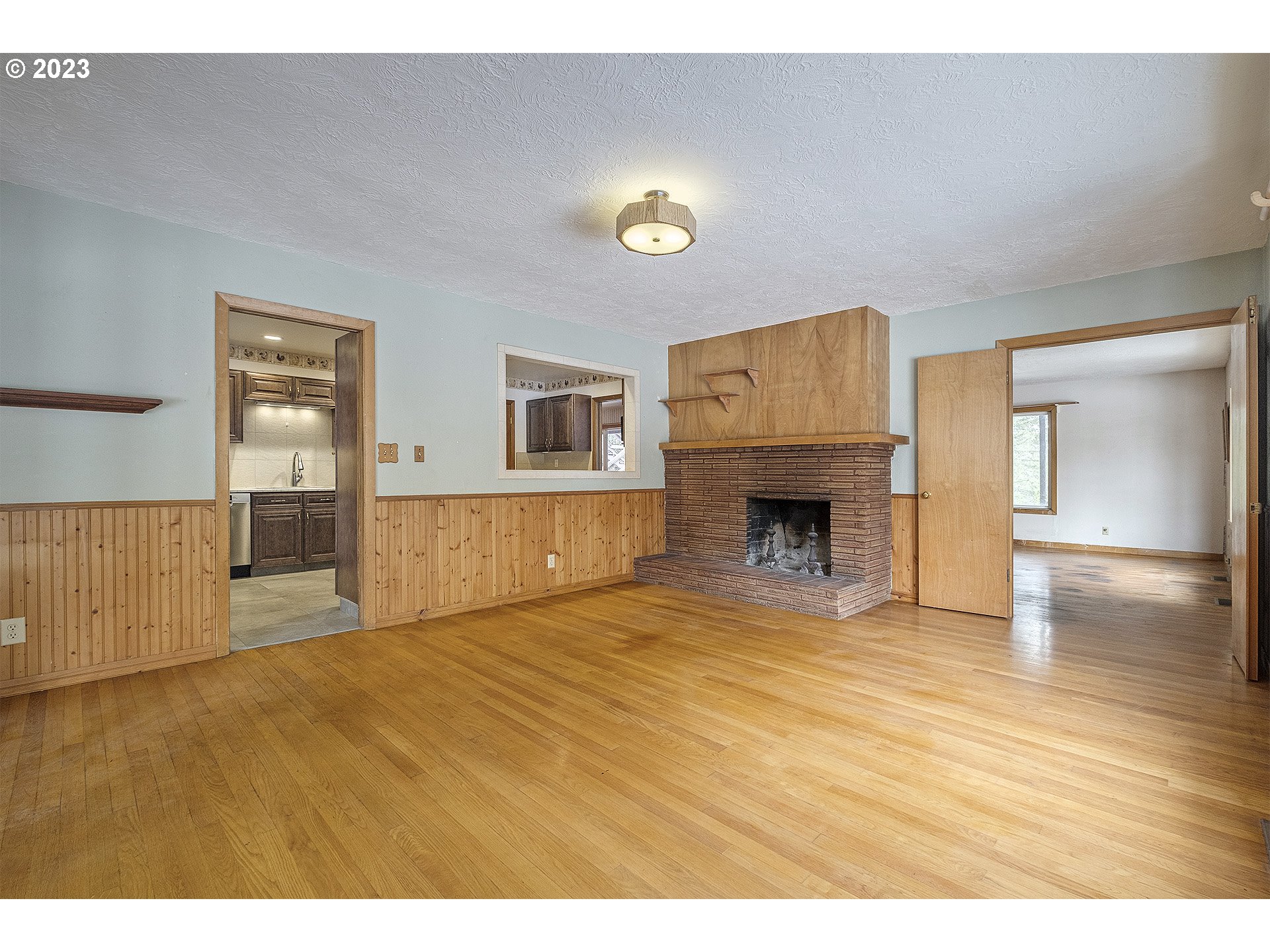45232 Southeast Paha Loop Drive Sandy, OR 97055 - Photo 8 of 32 Gallery Image 8