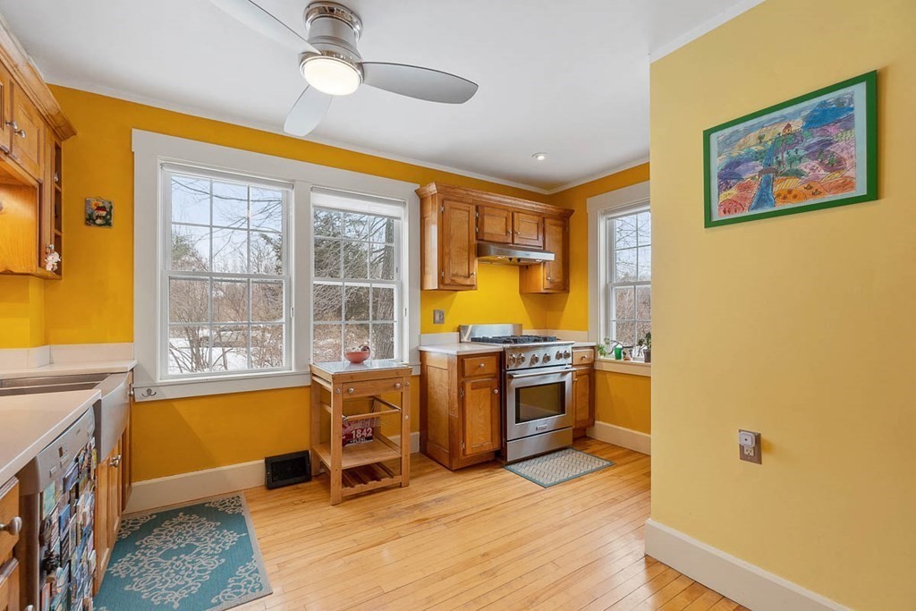 334 Townsend Hill Road Townsend, MA 01469 - Photo 16 of 42