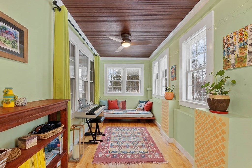 334 Townsend Hill Road Townsend, MA 01469 - Photo 2 of 42