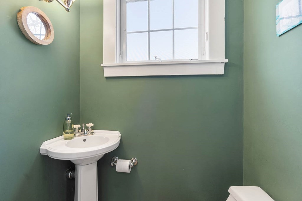 334 Townsend Hill Road Townsend, MA 01469 - Photo 6 of 42