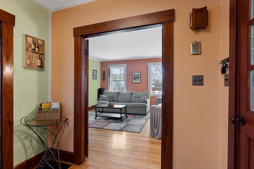 334 Townsend Hill Road Townsend, MA 01469 - Photo 7 of 42