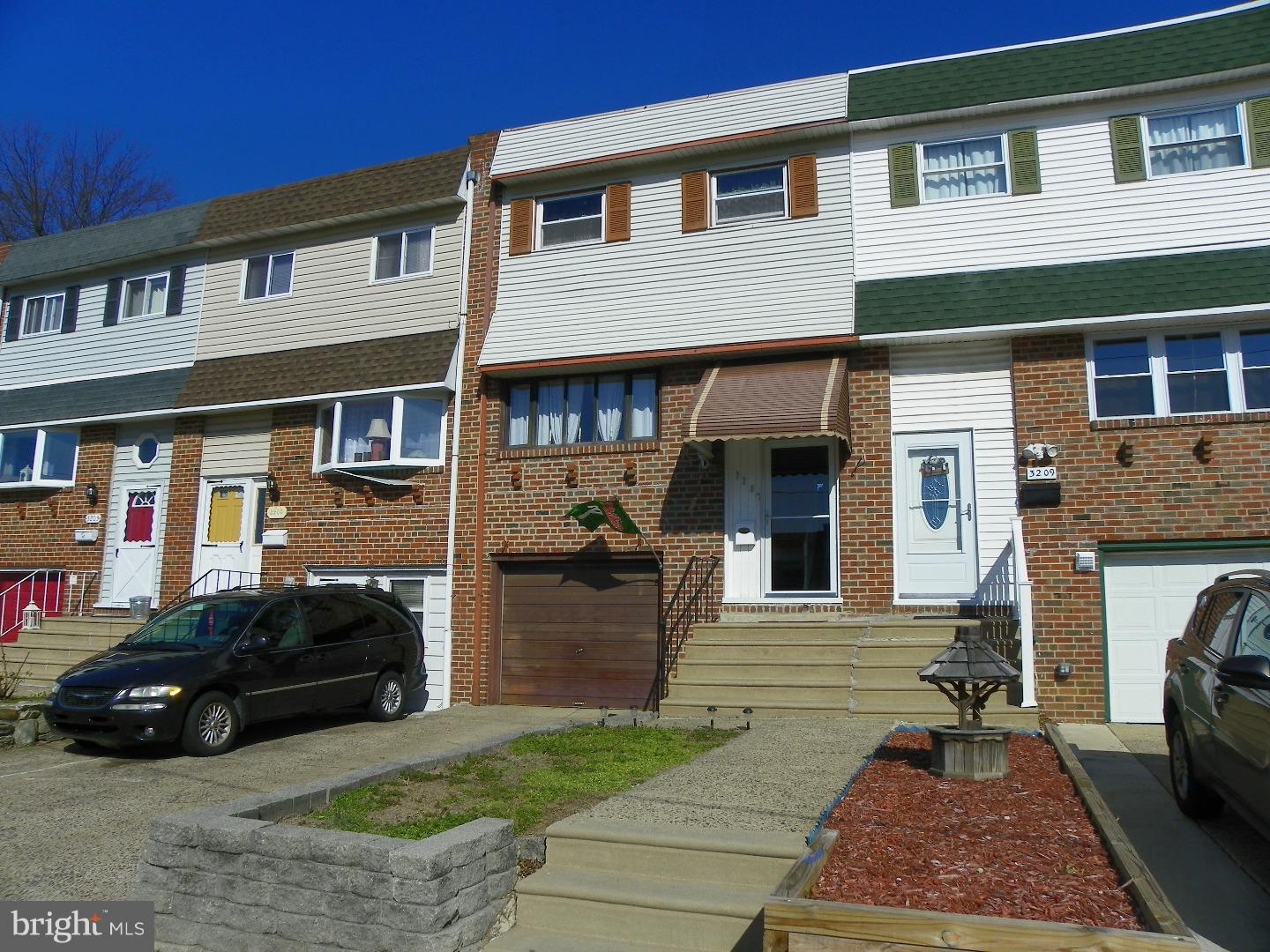 3207 Morning Glory Road Philadelphia, PA 19154 - Photo 1 of 25