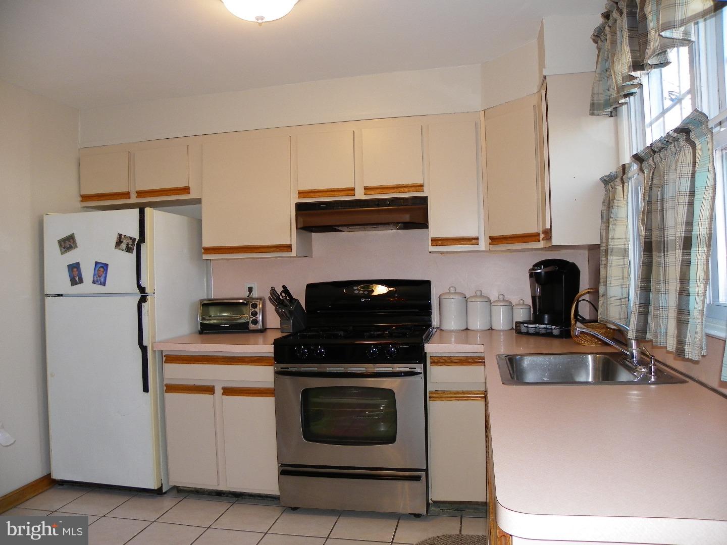 3207 Morning Glory Road Philadelphia, PA 19154 - Photo 8 of 25