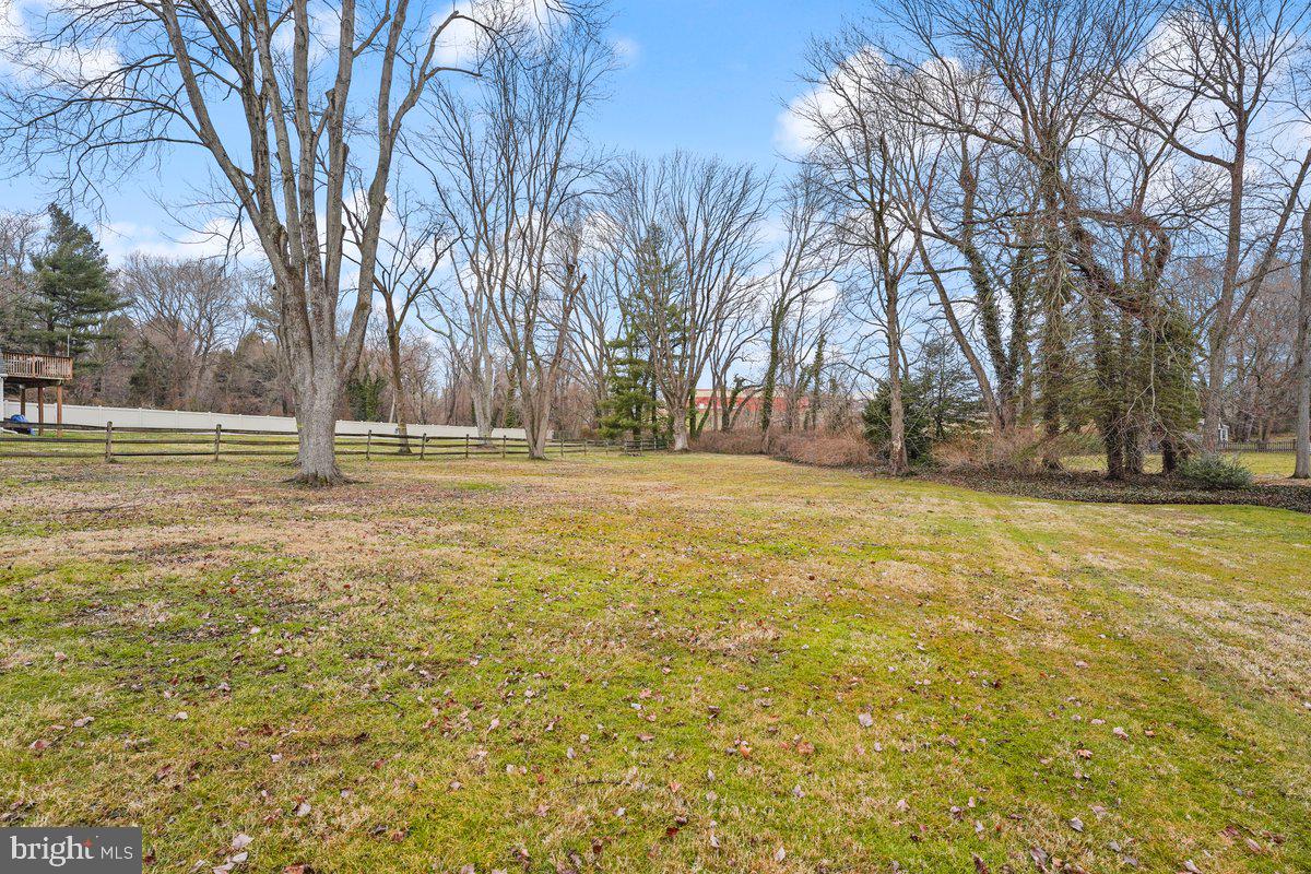 309 West Rose Valley Road Wallingford, PA 19086 - Photo 2 of 28