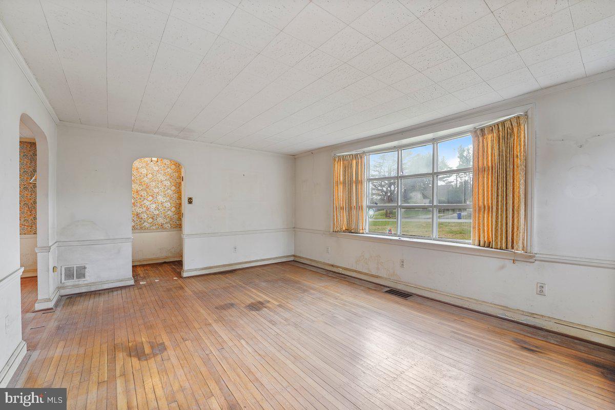 309 West Rose Valley Road Wallingford, PA 19086 - Photo 8 of 28