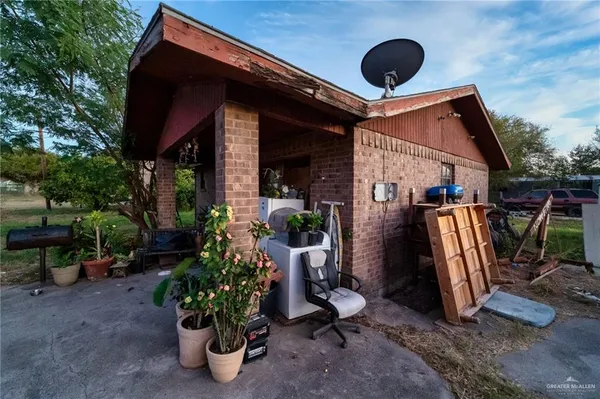 $330,000 | 700 West Farm To Market 495, San Juan, TX 78589