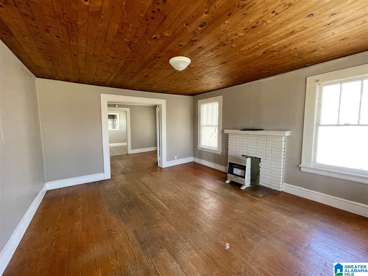 413 Grady Street Gadsden, AL 35904 - Photo 3 of 11