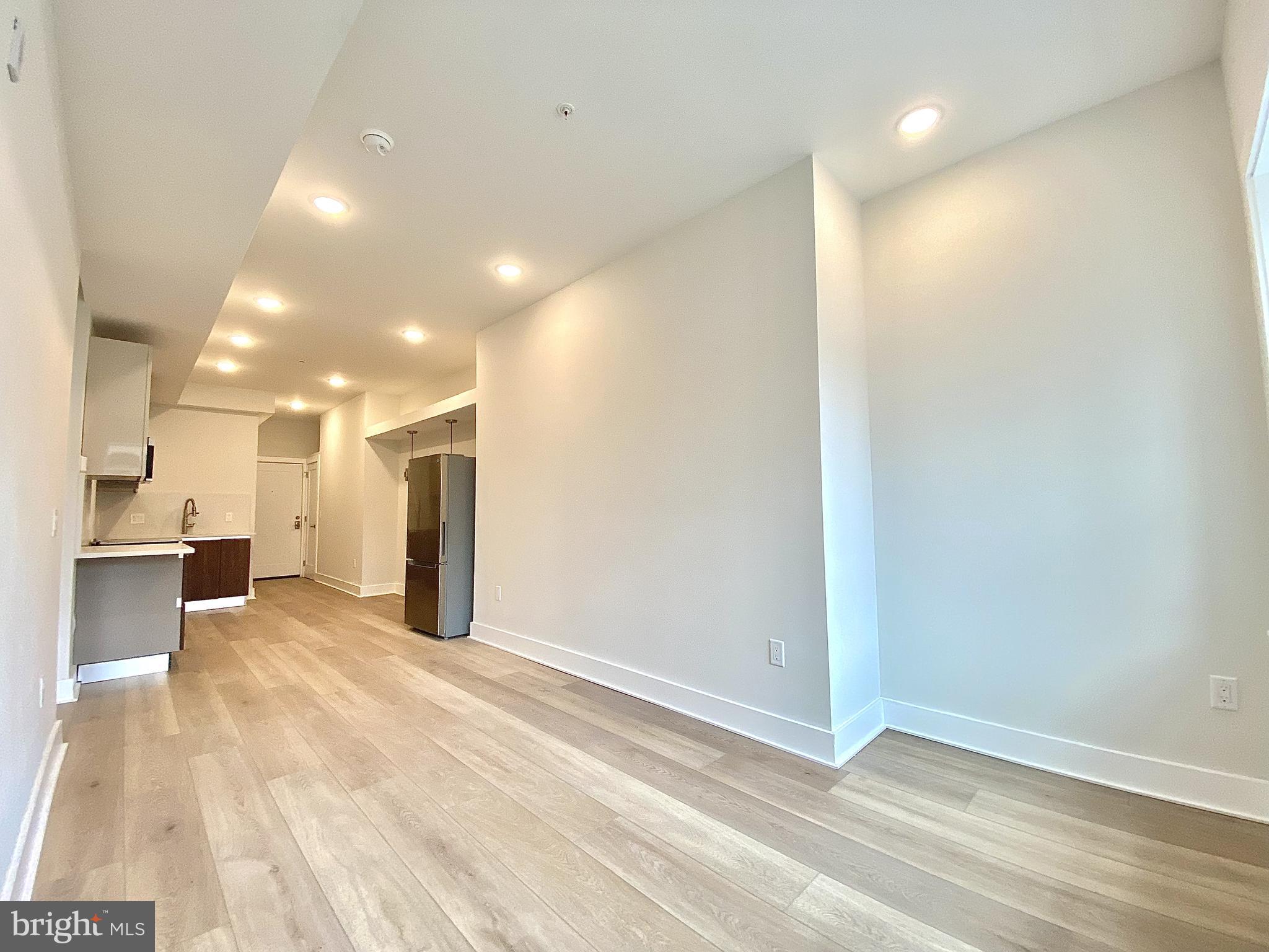 2216 Walnut Street, Unit 300 Philadelphia, PA 19103 - Photo 11 of 26