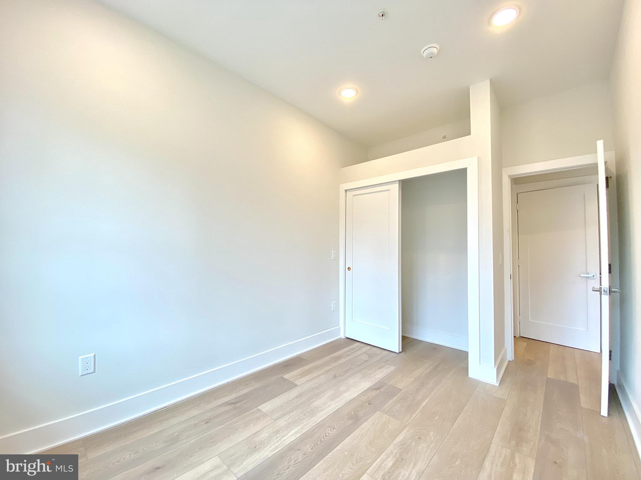 2216 Walnut Street, Unit 300 Philadelphia, PA 19103 - Photo 22 of 26