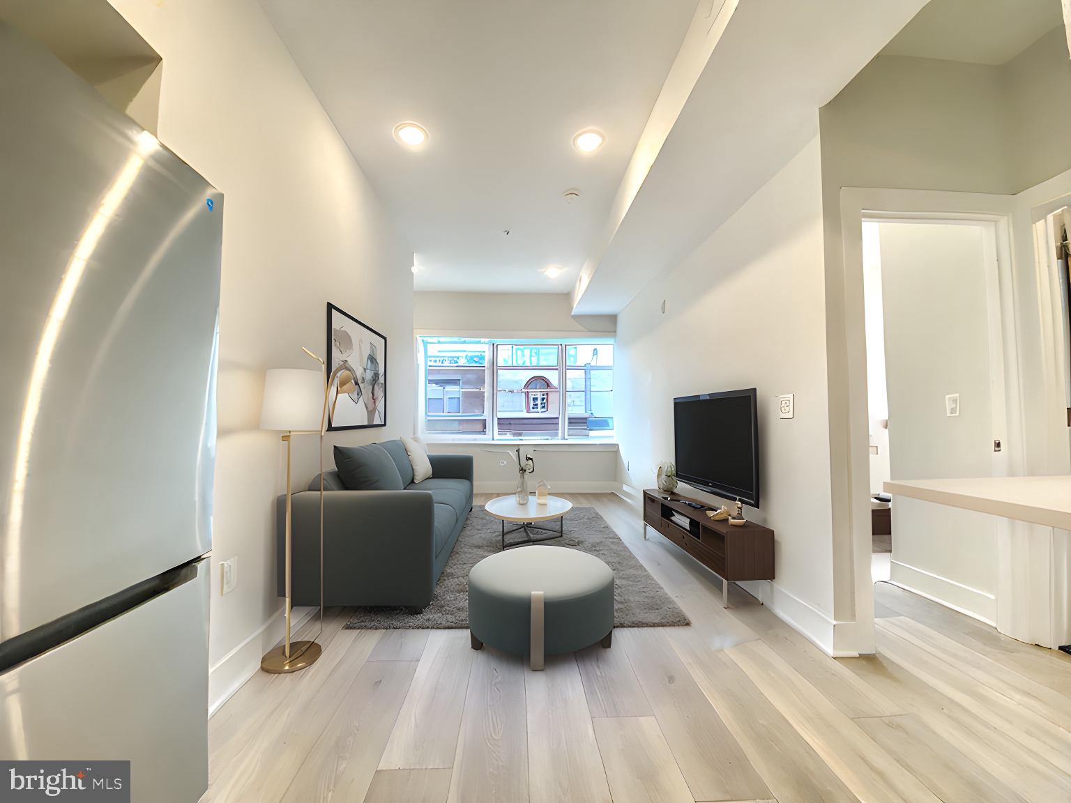 2216 Walnut Street, Unit 300 Philadelphia, PA 19103 - Photo 3 of 26