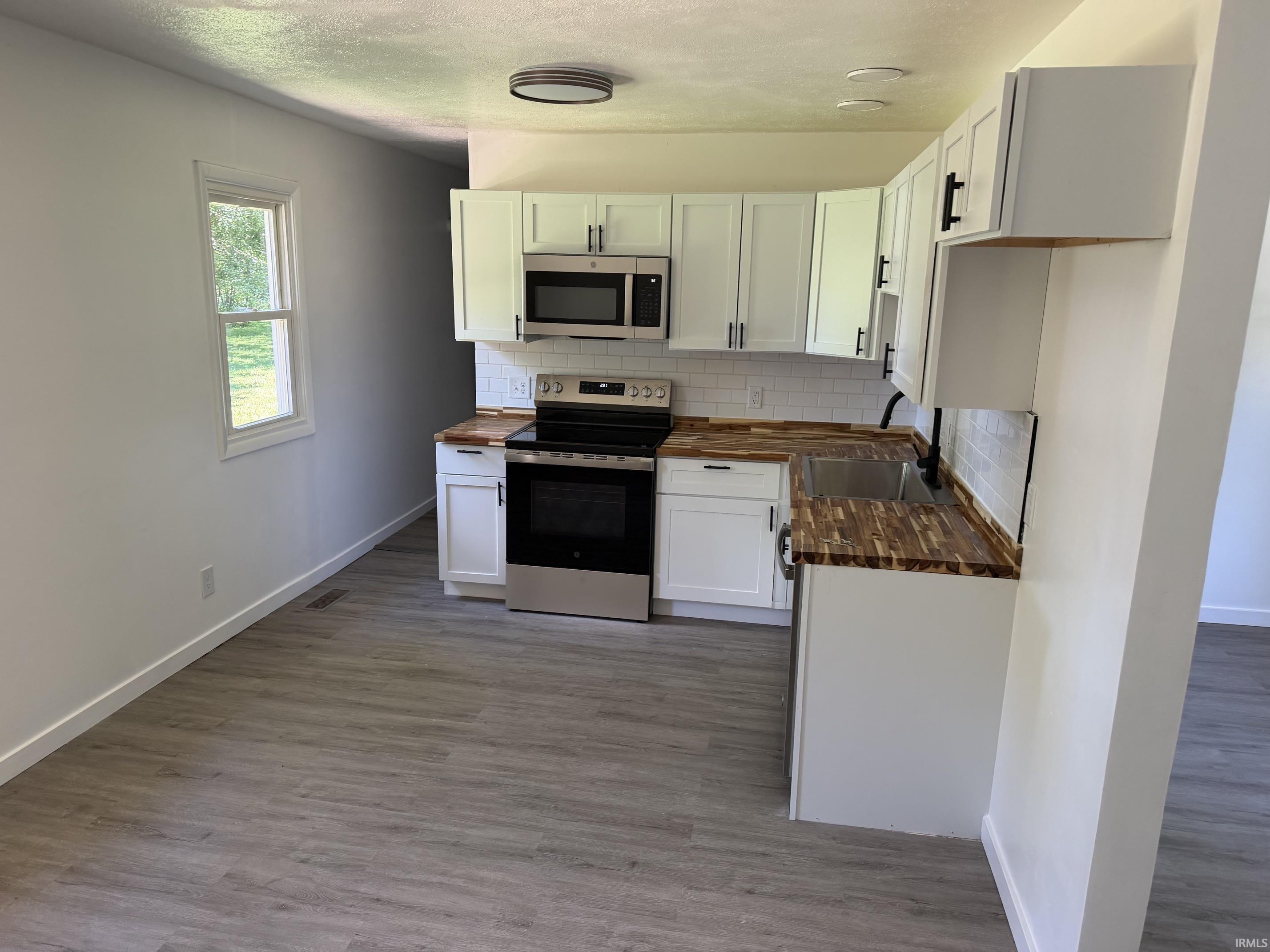 509 Jackson Heights Road Plymouth, IN 46563 - Photo 3 of 15
