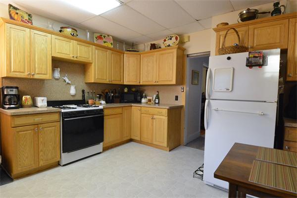 20-22 Oakland Road Sharon, MA 02067 - Photo 3 of 10 Gallery Image 3