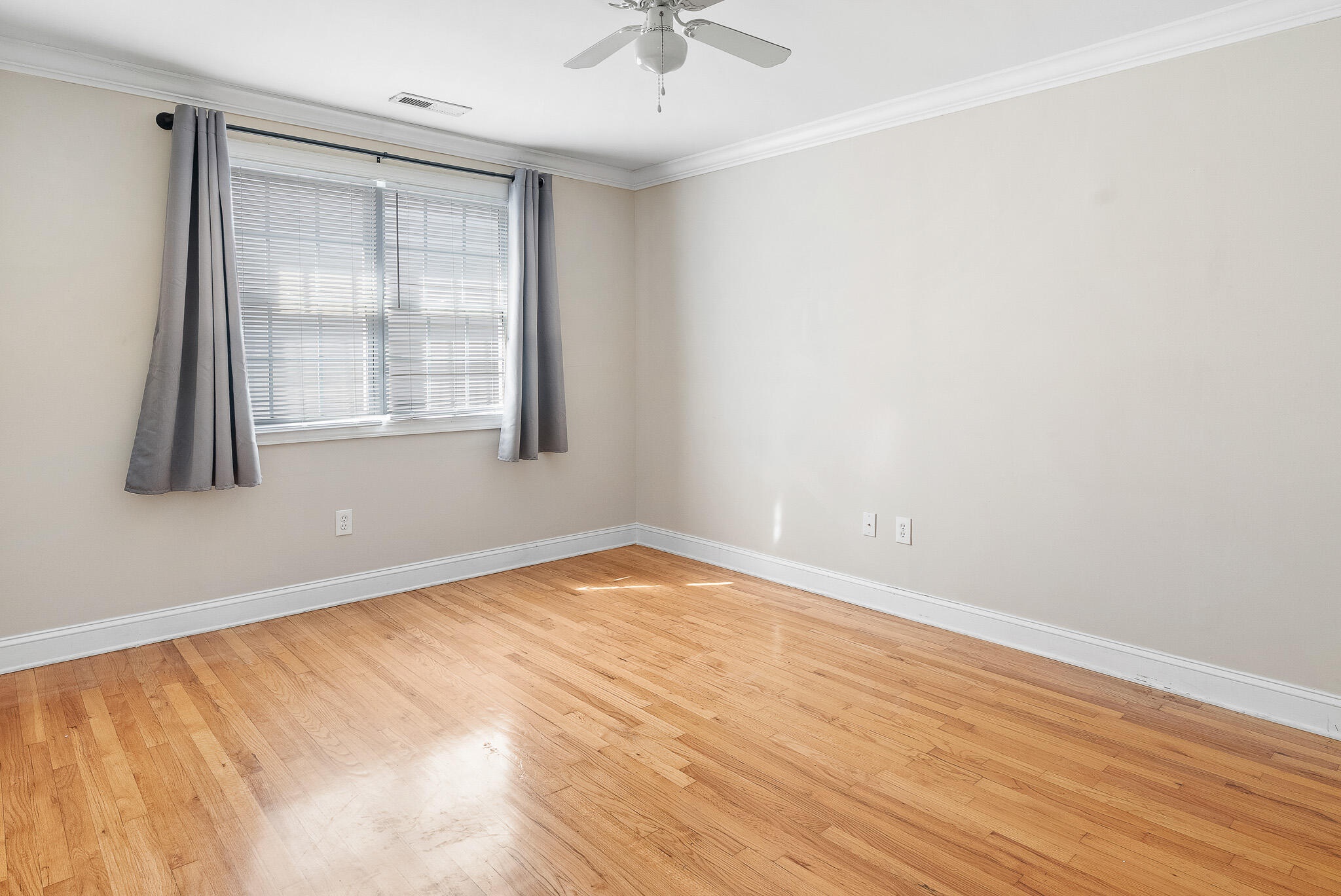 180 Line Street Charleston, SC 29403 - Photo 7 of 11 Unit C