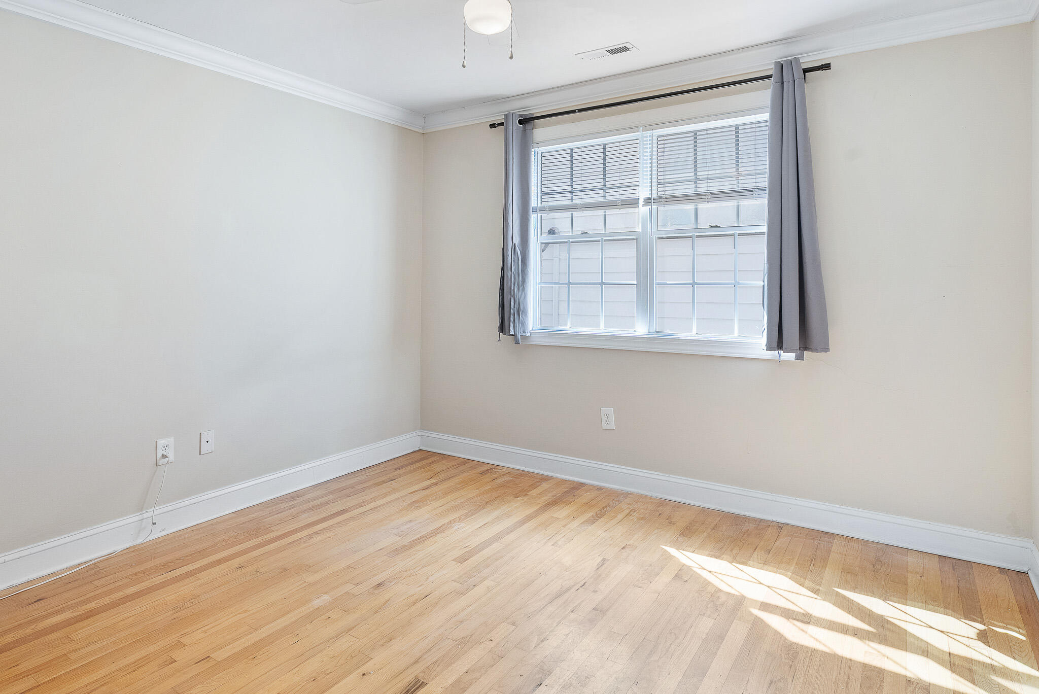 180 Line Street Charleston, SC 29403 - Photo 9 of 11 Unit C