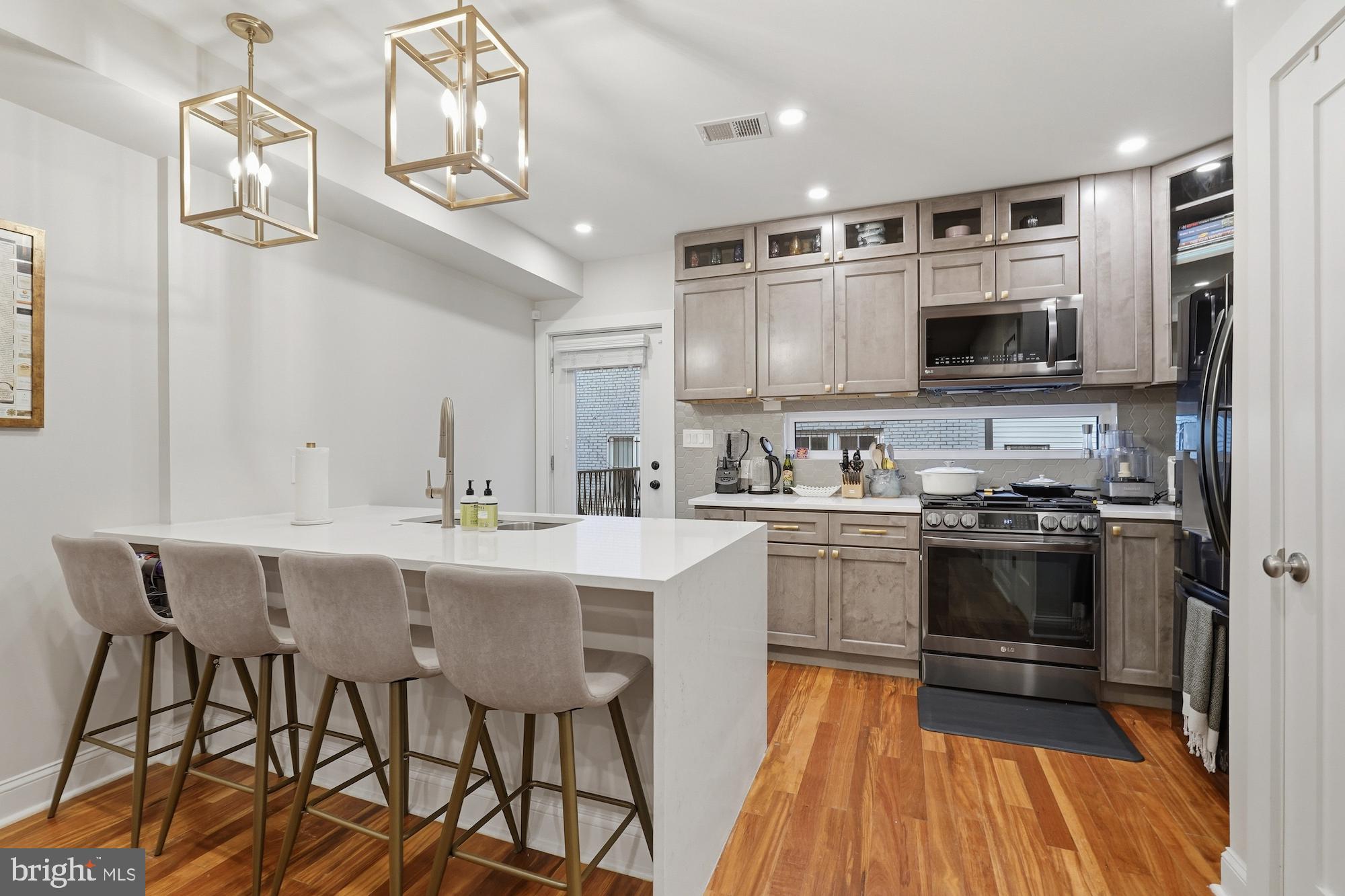 331 W Street Northeast Washington, DC 20002 - Photo 7 of 25