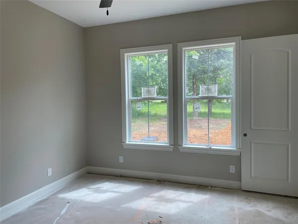 $373,920 | 508 La Paloma Circle, Gordonville, TX 76245