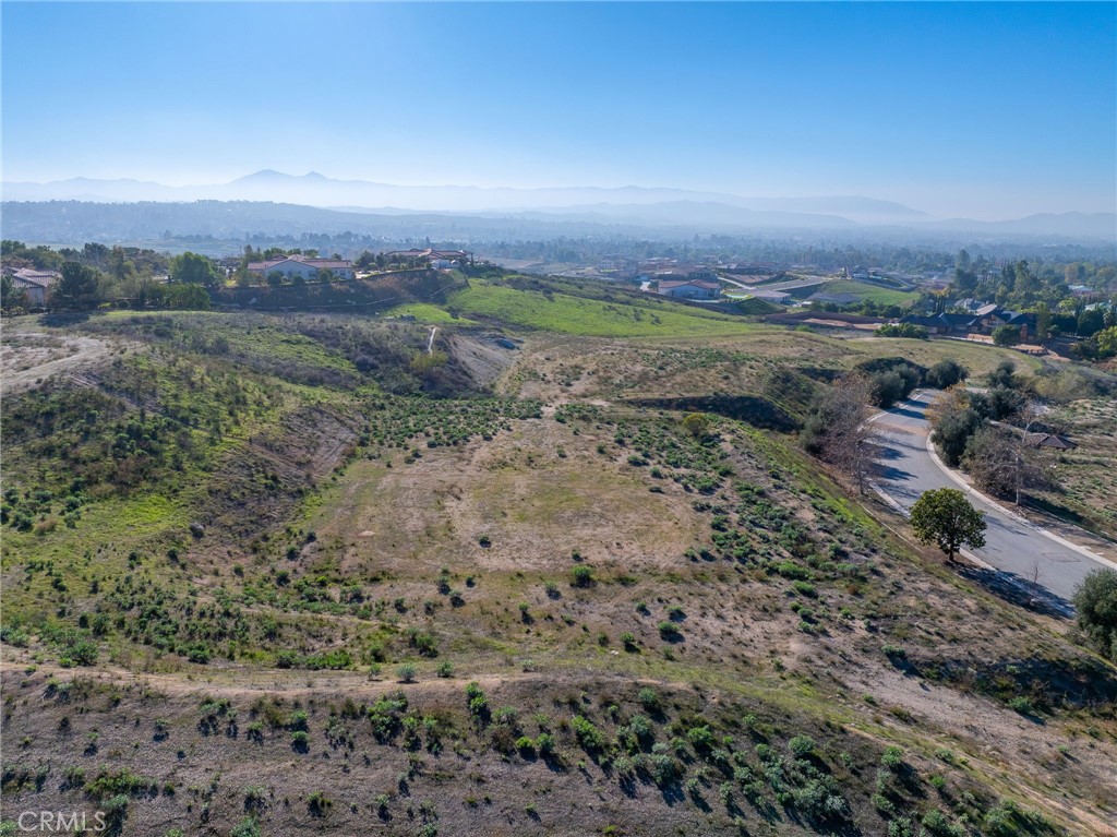 7478 Via Montecito Court Riverside, CA 92506 - Photo 5 of 12