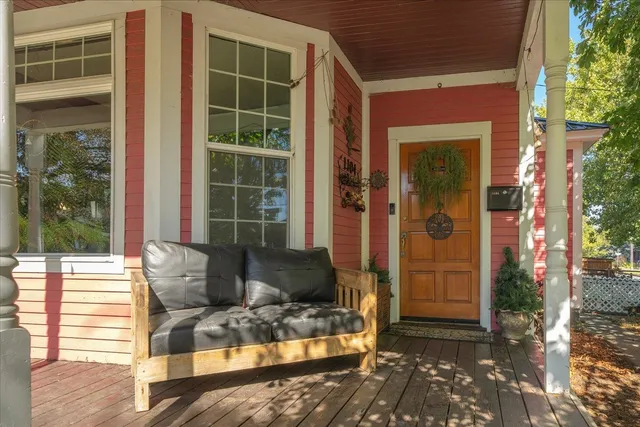 $385,000 | 1104 West Maxwell Avenue, Spokane, WA 99201