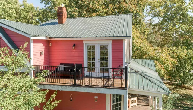 $385,000 | 1104 West Maxwell Avenue, Spokane, WA 99201