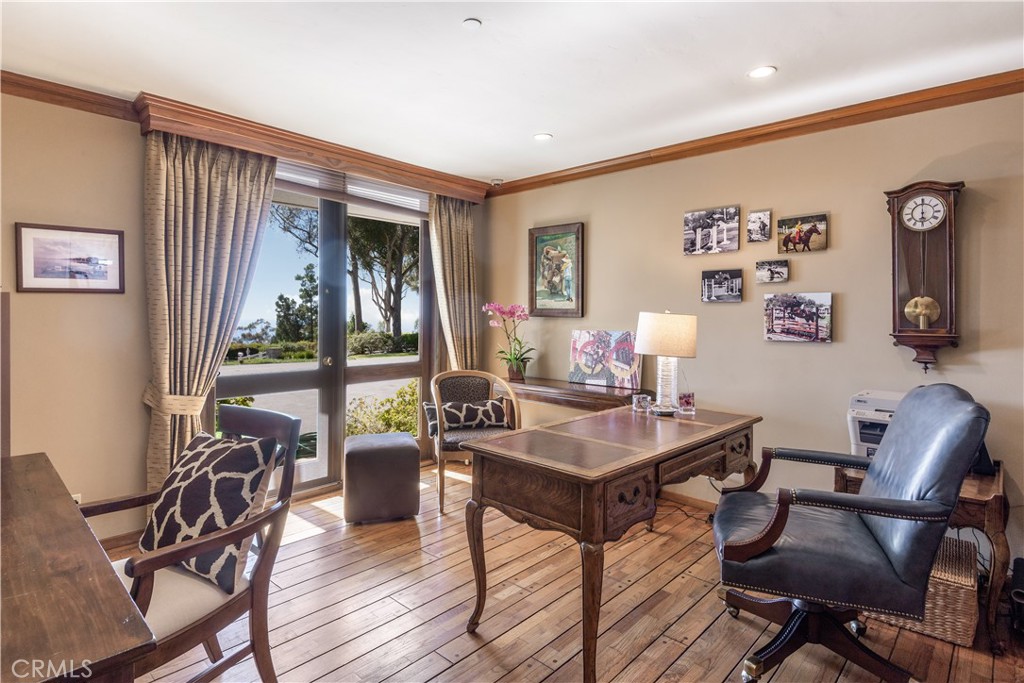 34 Crest Rolling Hills Palos Verdes Peninsula, CA 90274 - Photo 14 of 35 a workspace with furniture and window