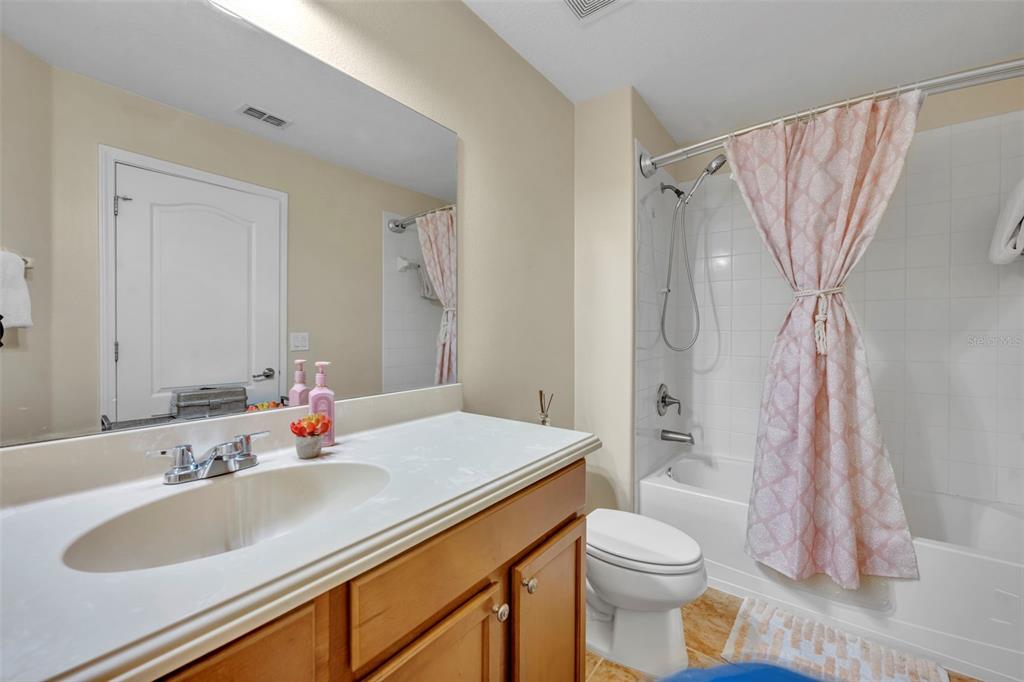 2829 Adelaide Court Orlando, FL 32824 - Photo 21 of 37