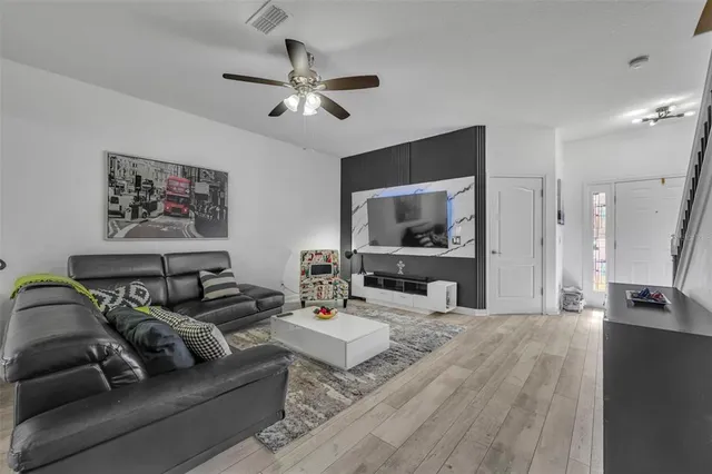 $335,000 | 2829 Adelaide Court, Orlando, FL 32824