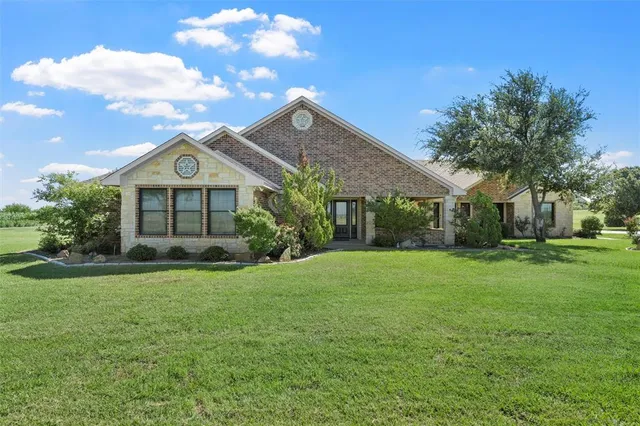 $785,000 | 2436 Marable Street, West, TX 76691