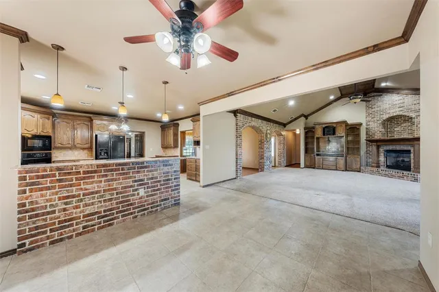 $785,000 | 2436 Marable Street, West, TX 76691