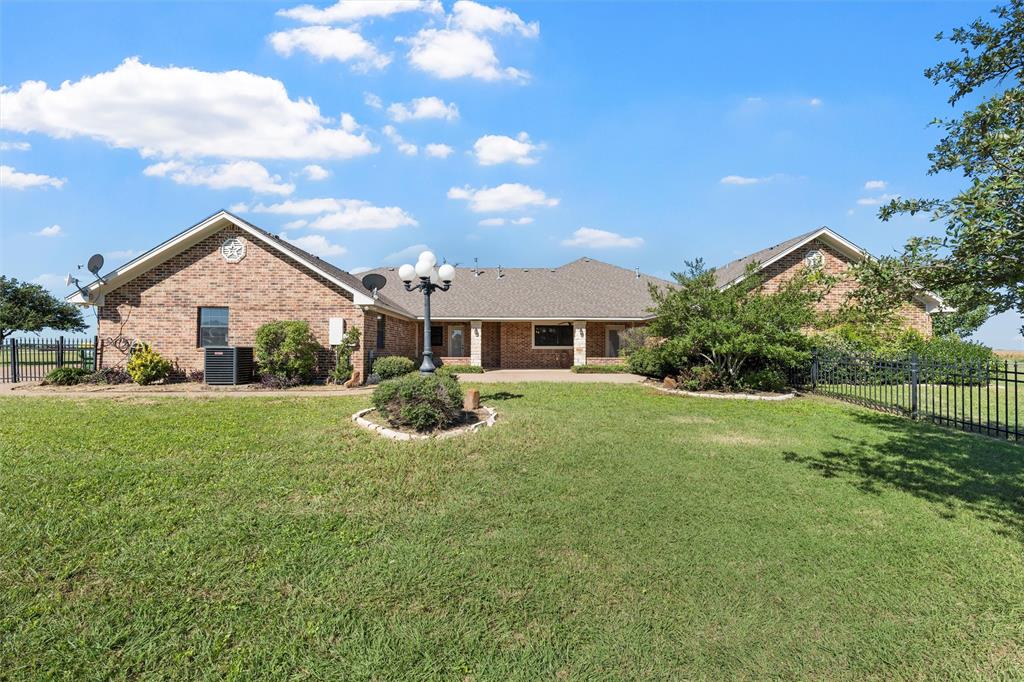2436 Marable Street West, TX 76691 - Photo 2 of 35