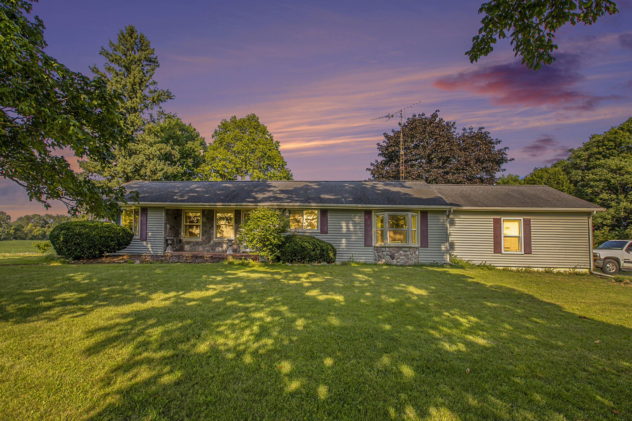 3805 North Parma Road Parma, MI 49269 - Photo 2 of 26 027_mg_9533_0