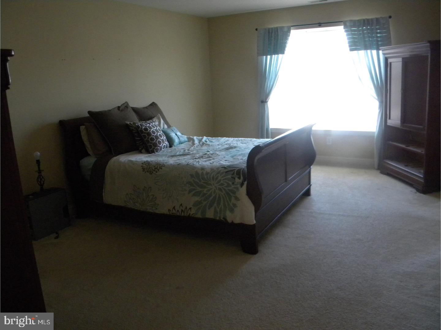 10 Bryce Road Berlin, NJ 08009 - Photo 9 of 17 Bedroom - Main