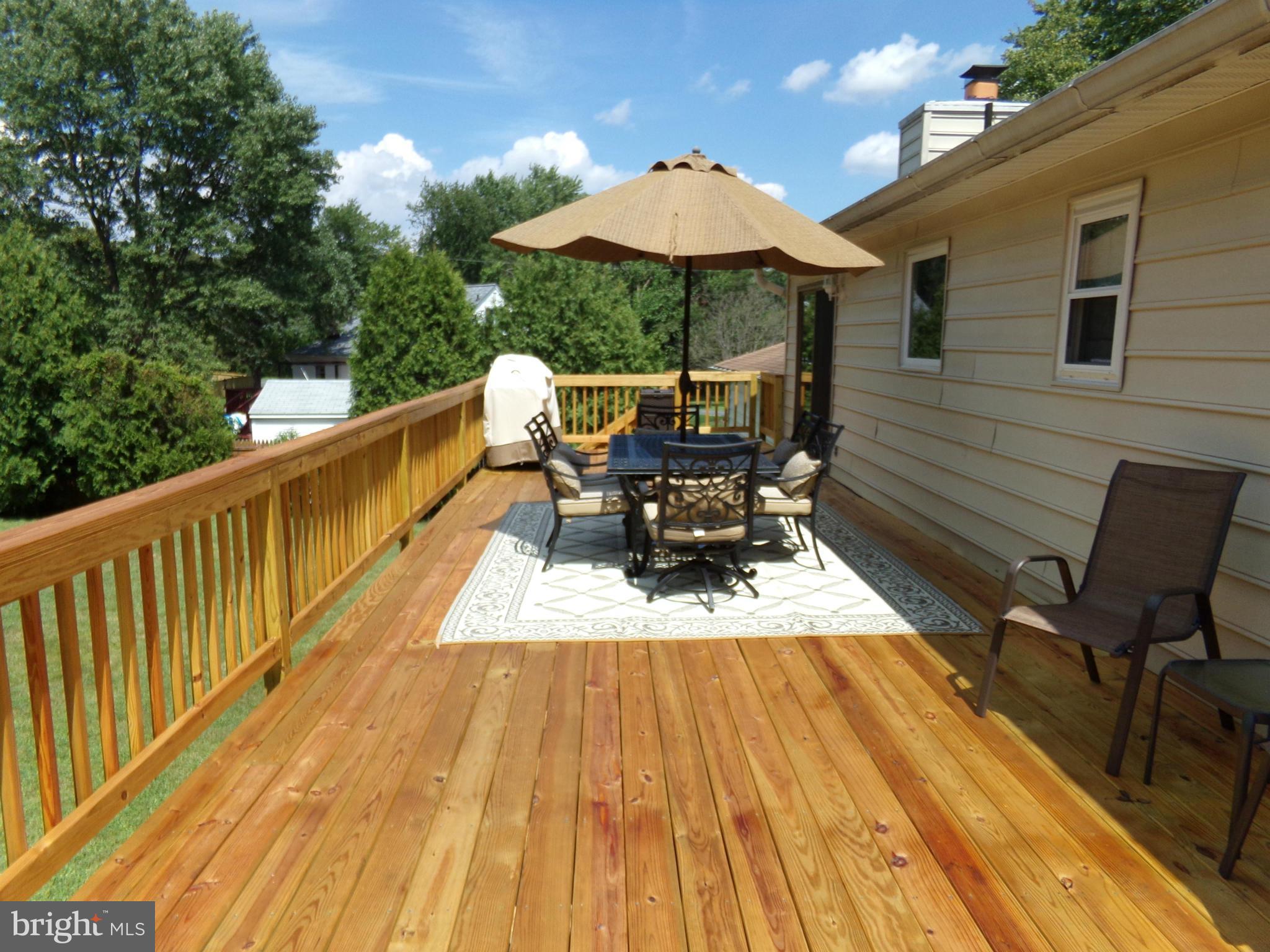 906 Elmhurst Road Severn, MD 21144 - Photo 4 of 30 View of Deck from other side