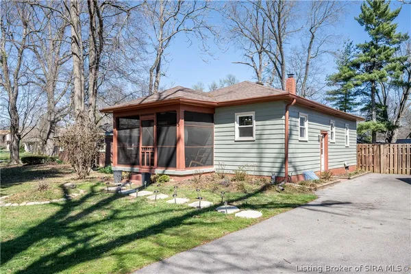 $199,500 | 5 Forest Drive, Jeffersonville, IN 47130