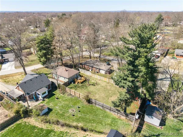 $199,500 | 5 Forest Drive, Jeffersonville, IN 47130