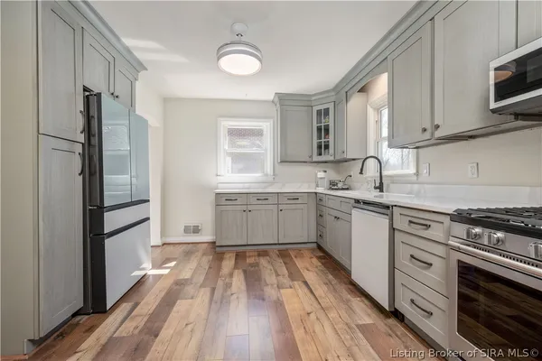 $199,500 | 5 Forest Drive, Jeffersonville, IN 47130