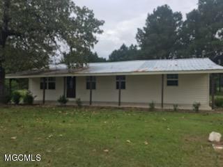 1581 Freeman Town Road Richton, MS 39476 - Photo 9 of 12 Front