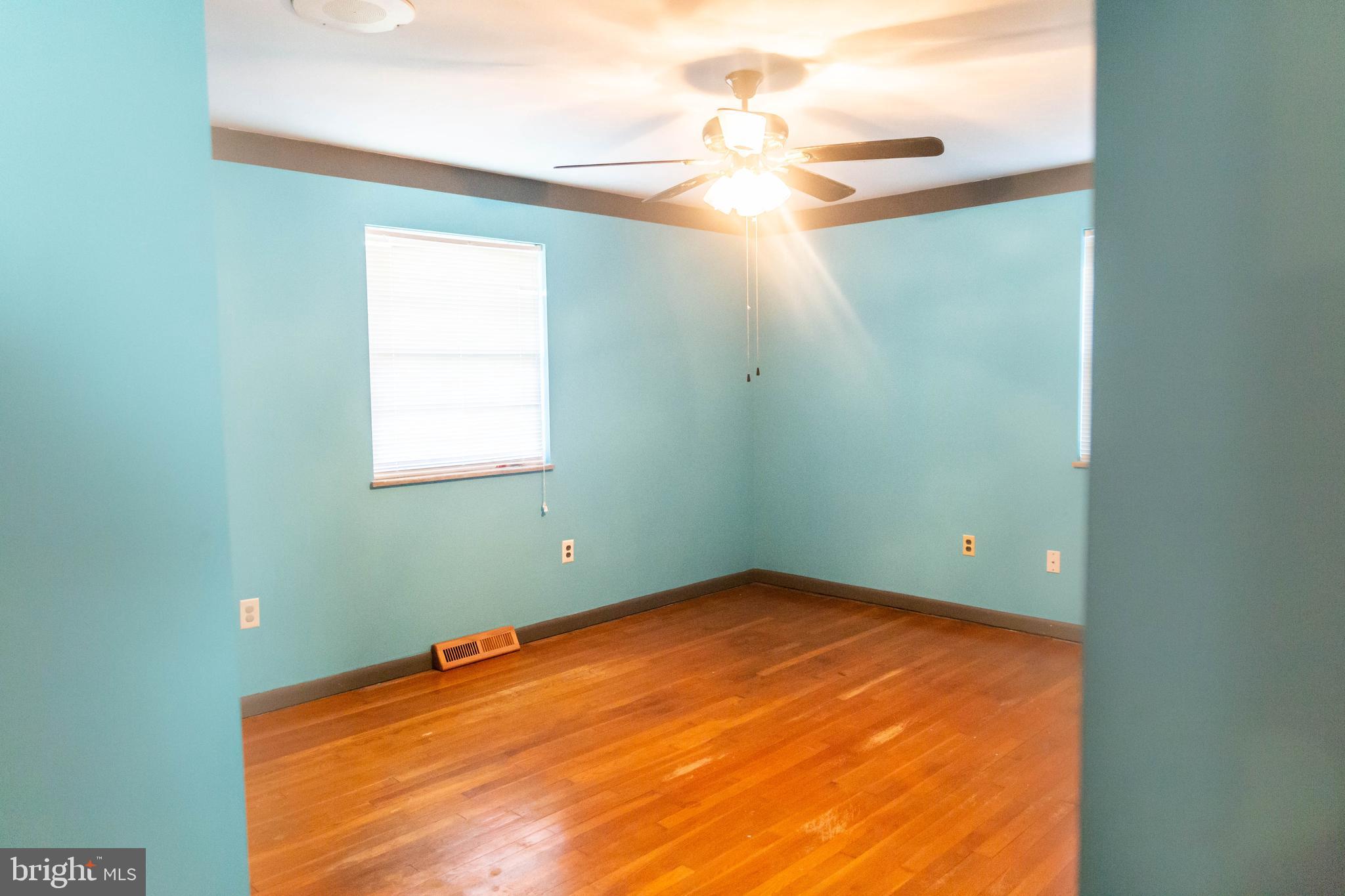 523 Walnut Road Harrisburg, PA 17113 - Photo 13 of 27