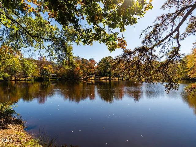 a view of a lake with houses
