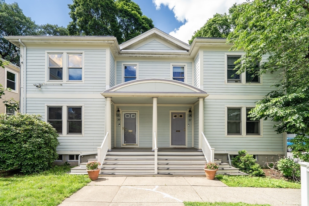 39 Hawthorne Street, Unit 39 Boston, MA 02119 - Photo 30 of 37
